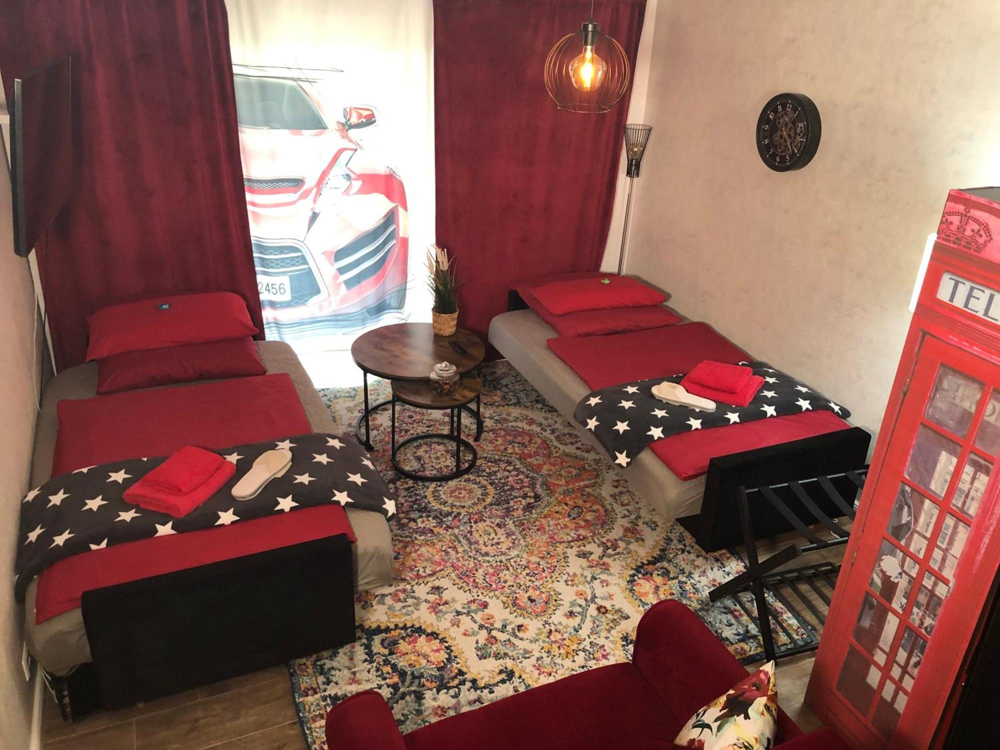 Stylisches Maybach Appartement Mit Terrasse Fuer 5 Personen, 5 Betten, Grosse Kochinsel, Homeoffice Mit 250Mbit Wlan Aidlingen Exterior foto